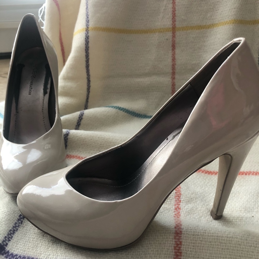 Used BCBGeneration Lunar Grey Smooth Heels